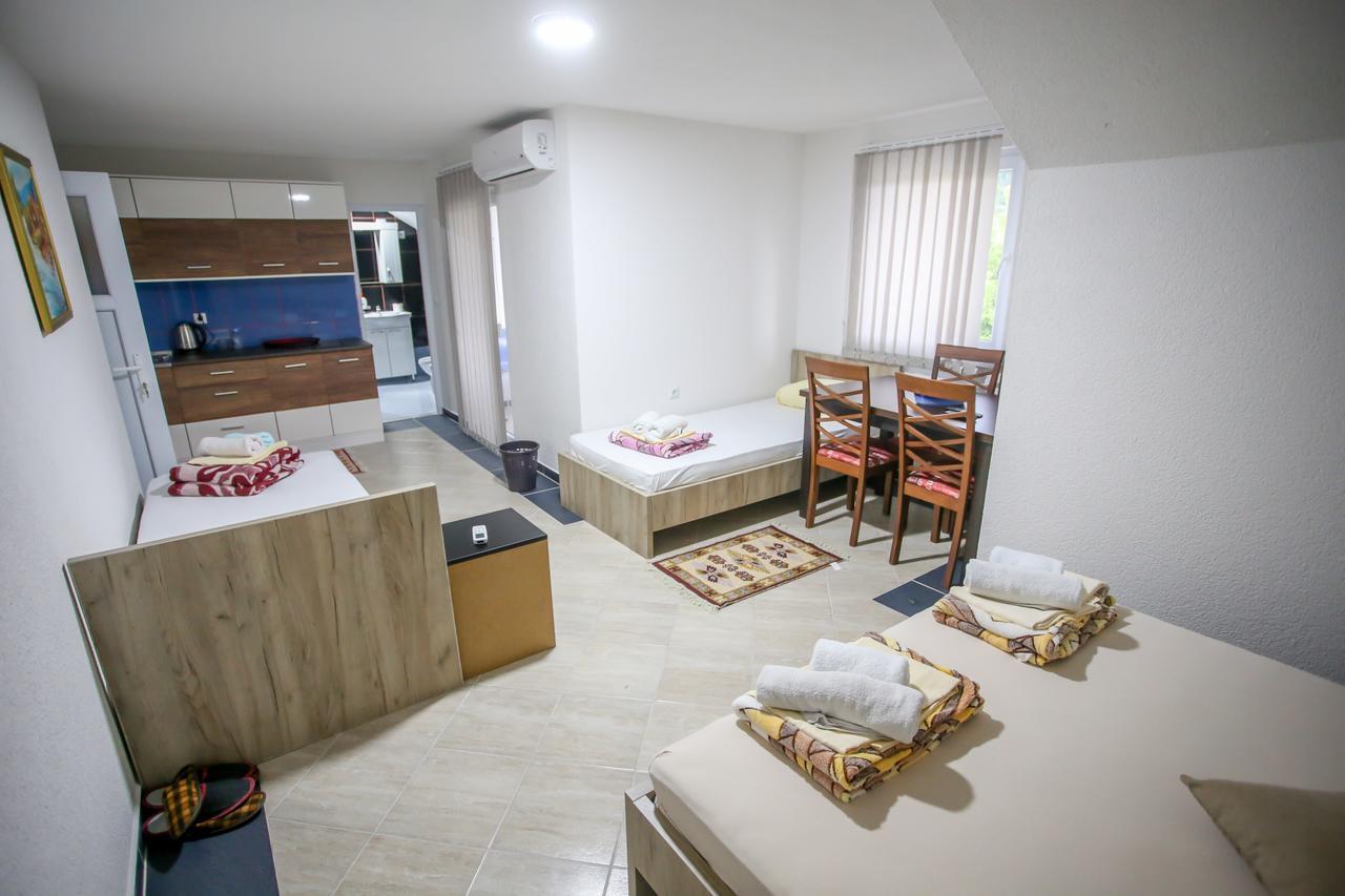 Apartments River Una 2 Bihac Exterior photo